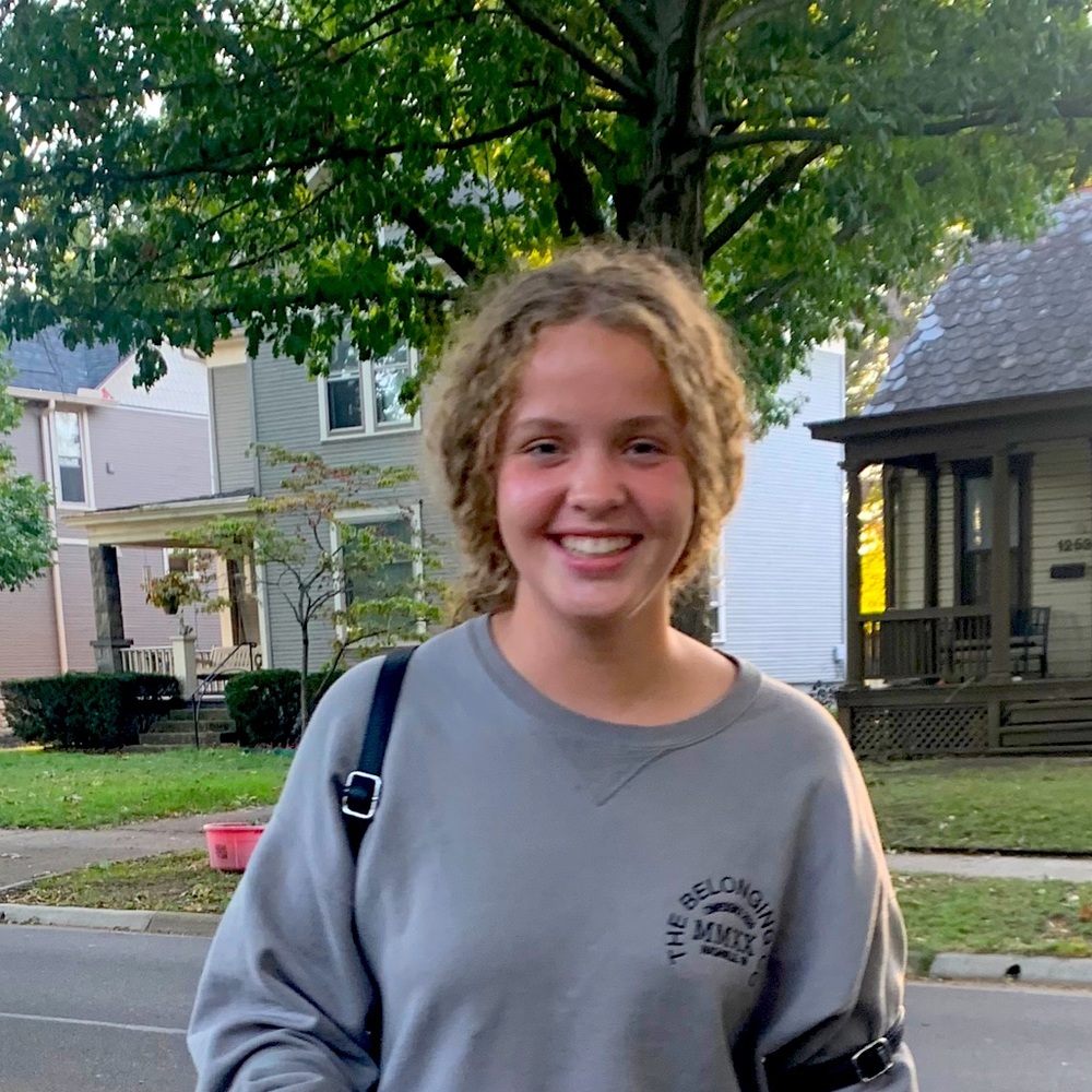 Meet your Posher, Abigail